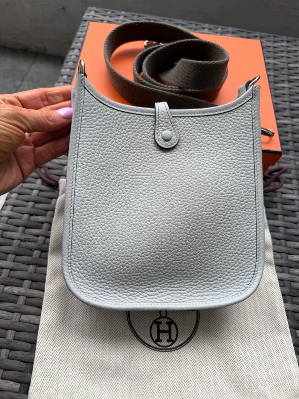 HERMÈS Mini Evelyne Amazone TPM 16 Bleu Pale & Gris Etain Full Set Receipt Copy - Picture 4 of 14
